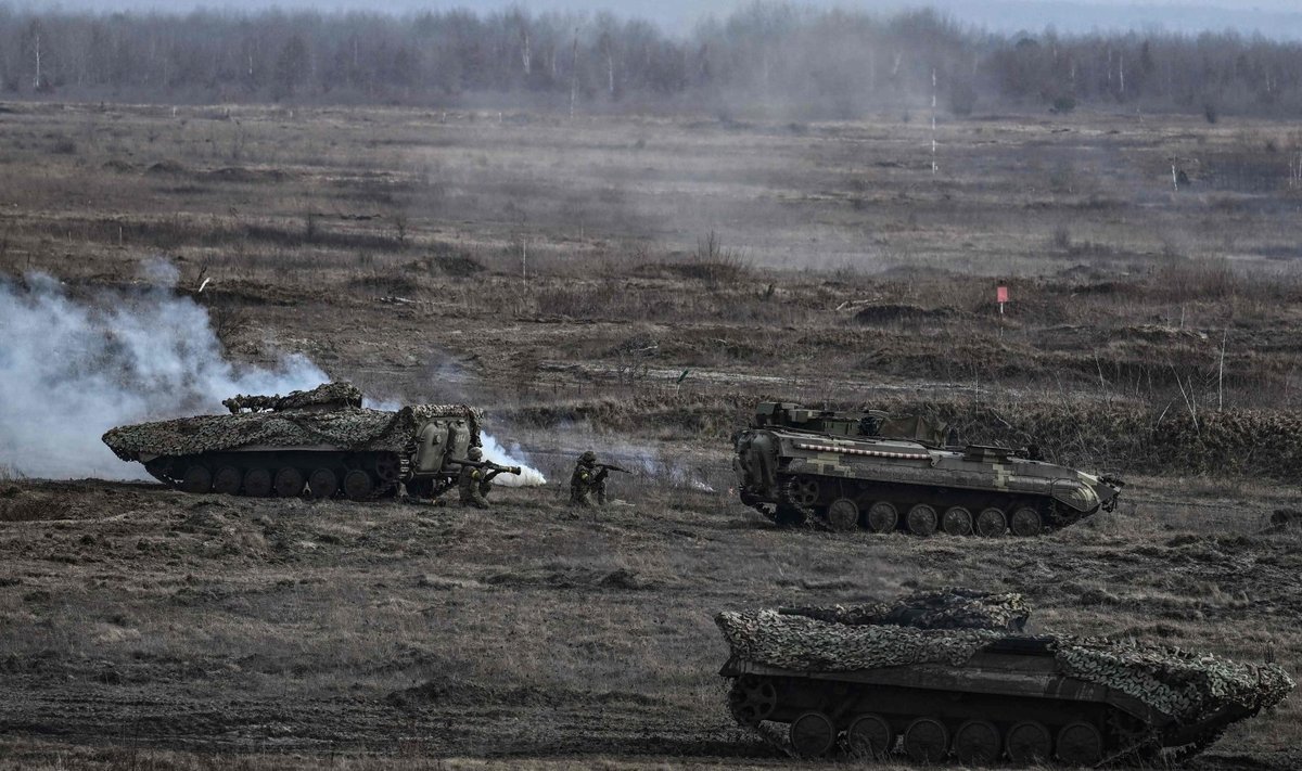 Ukrainos kariai treniruojasi