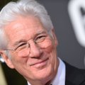 Richardas Gere`as pardavė kabrioletą iš savo kolekcijos, kad padėtų ukrainiečiams