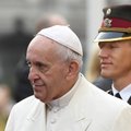 Popiežius žada, kad Bažnyčia nebedangstys seksualinių nusikaltėlių