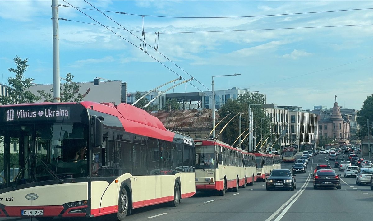 Sustojęs troleibusų eismas keliose Vilniaus gatvėse
