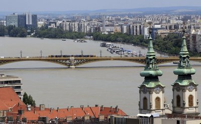 Dunojus teka per Budapeštą