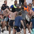 Kremlius remia Prancūzijoje siautėjusius futbolo chuliganus