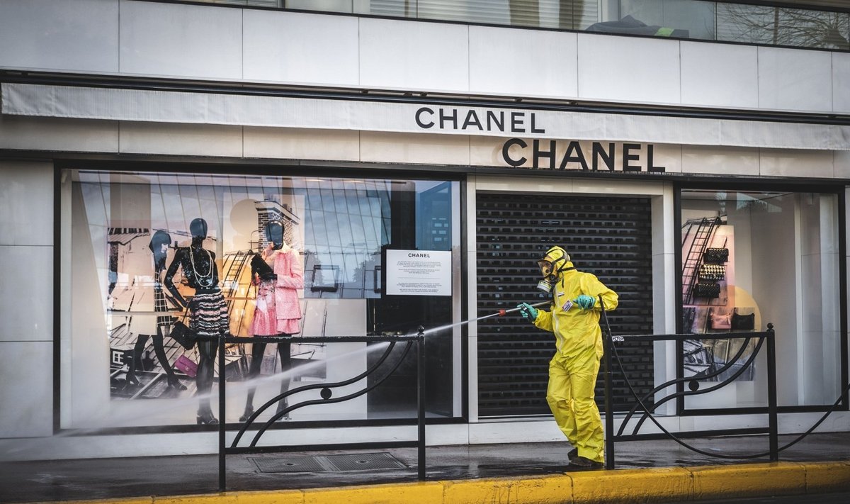 „Chanel“ parduotuvė karantino metu