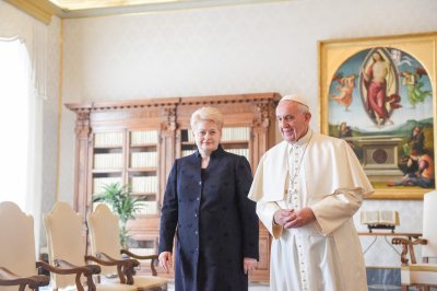 Dalia Grybauskaitė susitinka su popiežiumi Pranciškumi
