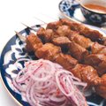 Kulinarinės pamokėlės: lietuvio skoniui pritaikytas uzbekiškas šašlykas