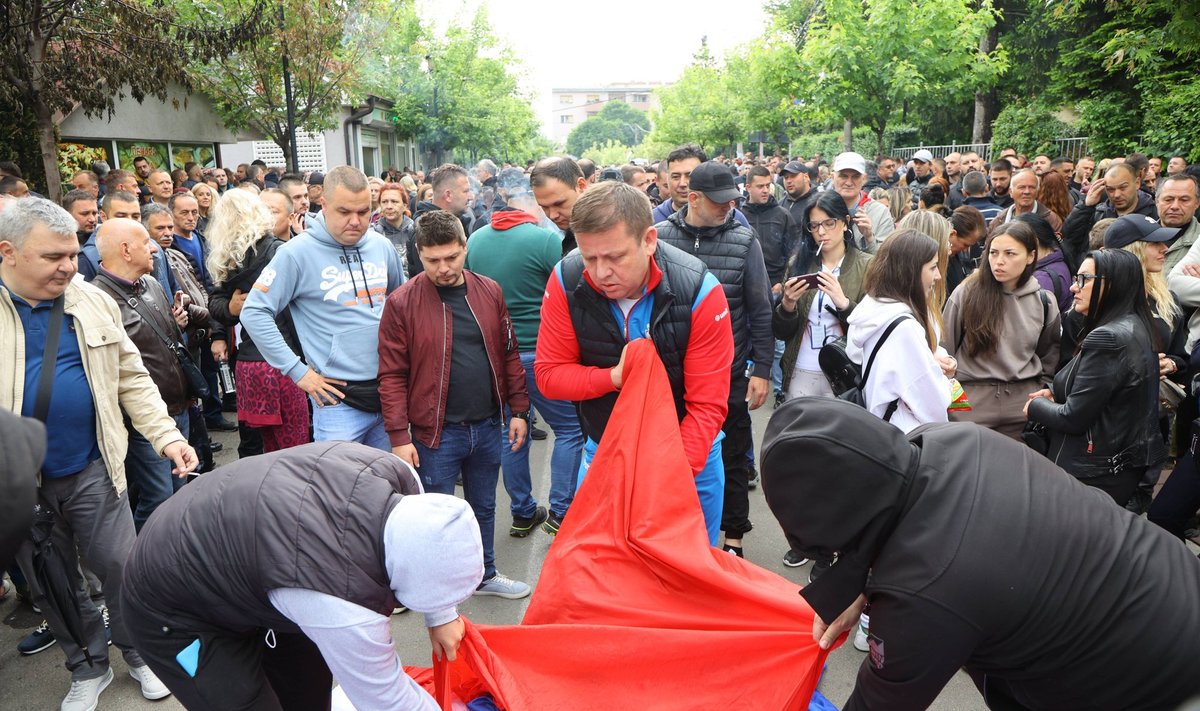 Serbų protestas Zvečane, Kosove