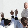 Папа Франциск омыл ноги малолетним преступникам