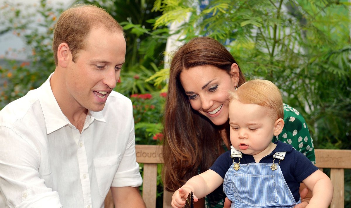 Princas Williamas ir Catherine Middleton su sūneliu George