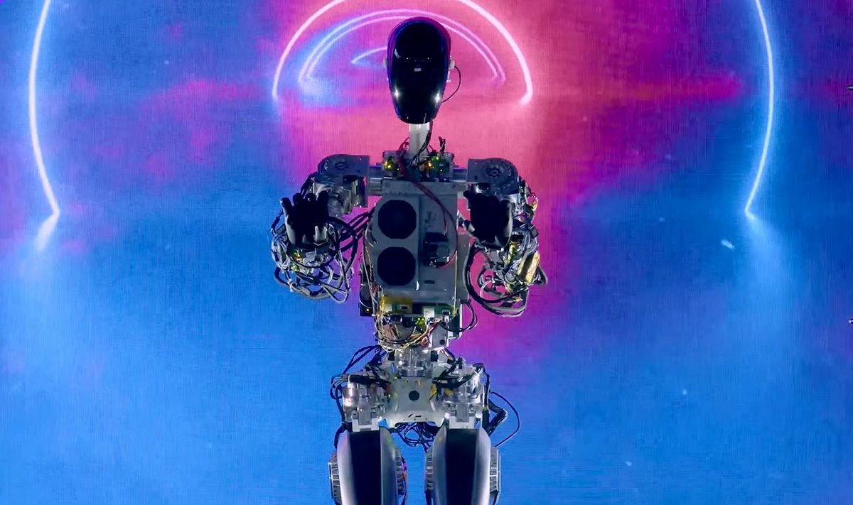 „Tesla“ robotas „Optimus“ 
