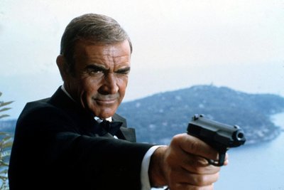 Kadras iš filmo apie Džeimsą Bondą, Seanas Connery