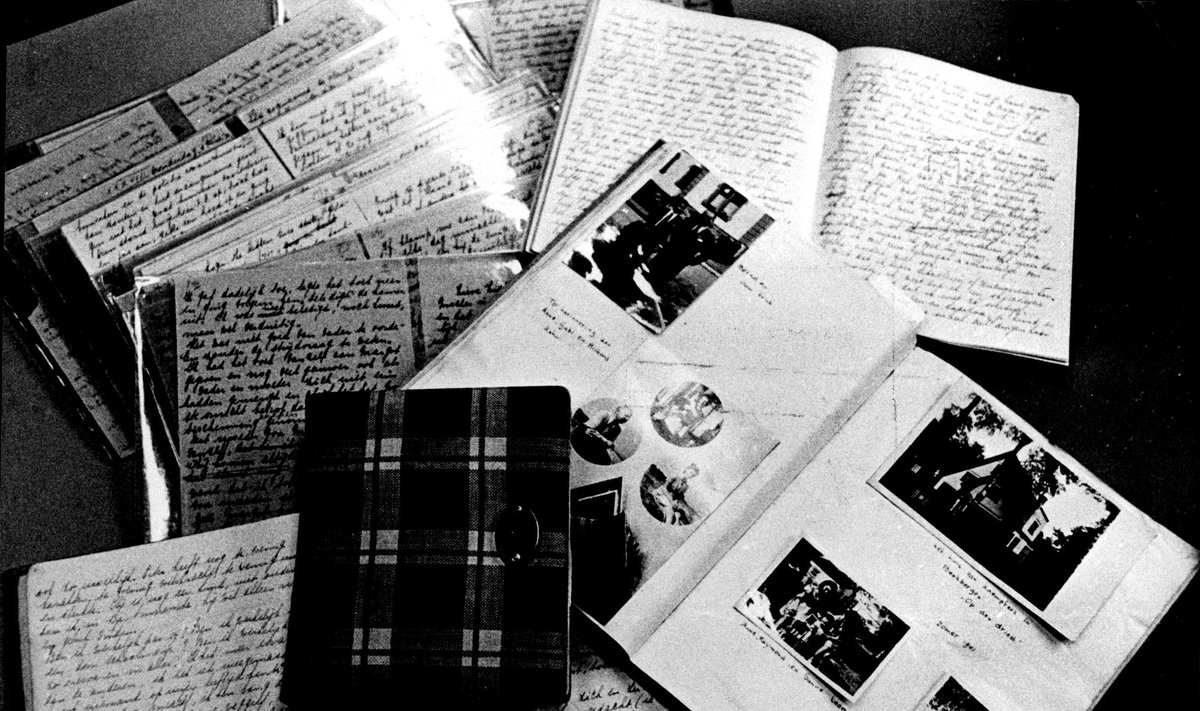 Anne Frank dienoraščio rankraščiai.