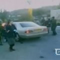 Izraelio televizija parodė vaizdo įrašą, kaip keršijantis vyras automobiliu suvažinėjo palestinietį