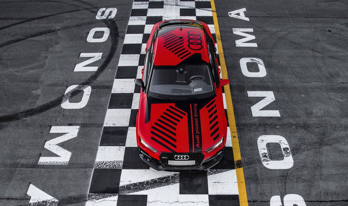 Roboto valdomas Audi RS 7