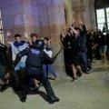 Barselonoje per Katalonijos nepriklausomybės šalininkų manifestacijas nukentėjo apie 30 policininkų
