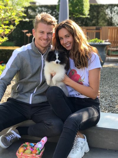 F-1 lenktynininkas Nico Huelkenbergas ir Eglė Ruškytė