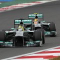 Japonijos GP apšilime S. Vettelį aplenkė abu „Mercedes“ pilotai