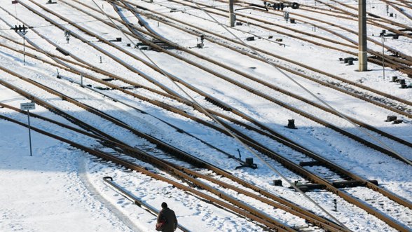 Kelia klausimus dėl permainų „Lietuvos geležinkeliuose“: darbo neteko tūkstančiai