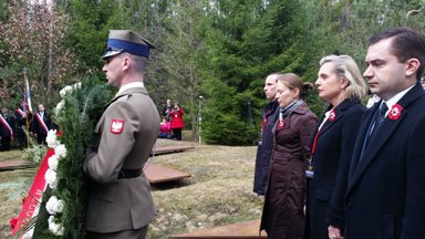 Polska delegacja oddała w Smoleńsku hołd ofiarom katastrofy Tu-154