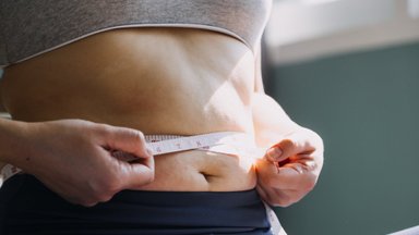 Padidėjęs ir nekrentantis svoris gali būti ir ligų požymis: specialistė patarė, į ką atkreipti dėmesį