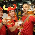 Per Europos futbolo čempionatą Ukrainoje aistruoliai išgėrė 500 tūkst. litrų alaus ir suvalgė 100 tūkst. dešrainių