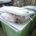 Pasakė, kas trukdo ištuštinti atliekų konteinerius žiemą: gyventojai turėtų atsiminti kelis dalykus