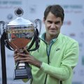 Федерер выиграл 85-й титул в карьере и первый на грунте за 3 года