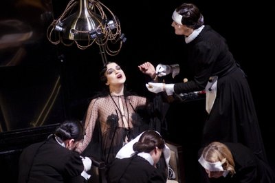 Scena iš VCO operos "Manon Lesko"
