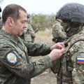 Medvedevas pareiškė aplankęs Rusijos karius Ukrainoje
