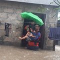Potvyniai Filipinuose privertė dešimtis tūkstančių žmonių palikti namus