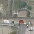 Dėl gaisro nutrauktas eismas Eurotuneliu