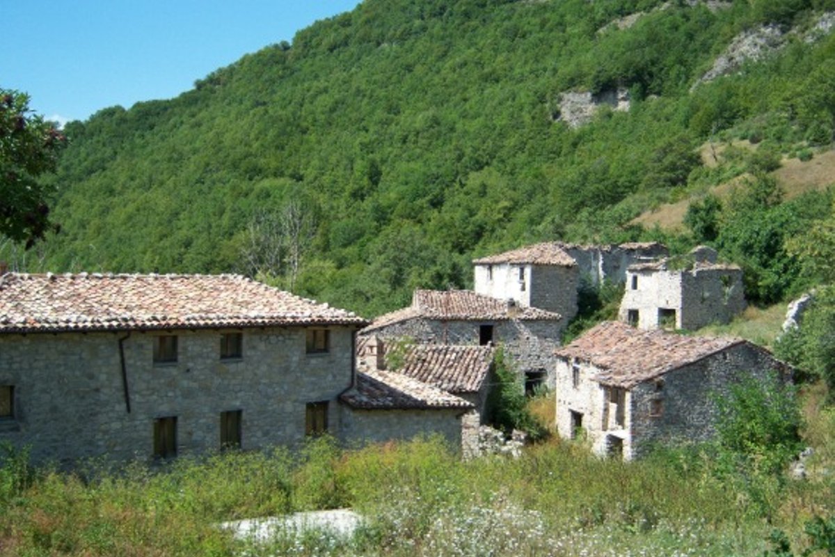 Un villaggio in Italia al prezzo di un appartamento