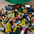 3 priežastys, kodėl baterijoms ne vieta šiukšlių konteineryje
