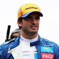 Sainzas nesiruošia tapti antruoju „Ferrari“ pilotu