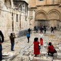 Jeruzalės Šv. Kapo bazilika antrą dieną uždaryta lankytojams