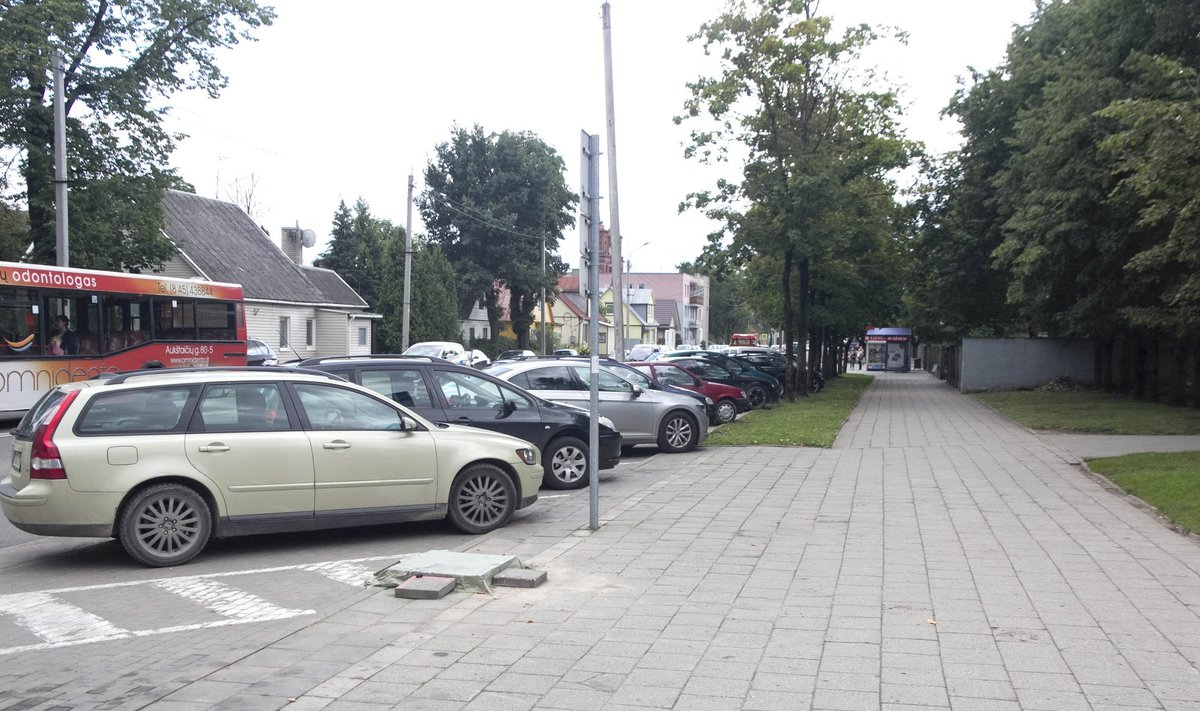 Statomas naujas parkomatas Smėlynės gatvėje, Panevėžyje
