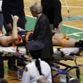 NBA: Ch. Paulas patyrė traumą, R. Andersonas išgabentas neštuvais