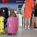 Liko nebedaug laukti: greitai lėktuvų keleiviai galės neišsiimti iš krepšių skysčių ir kompiuterių