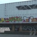 Klaipėdos pastatus grafičiais bjauroję jaunuoliai stos prieš teismą