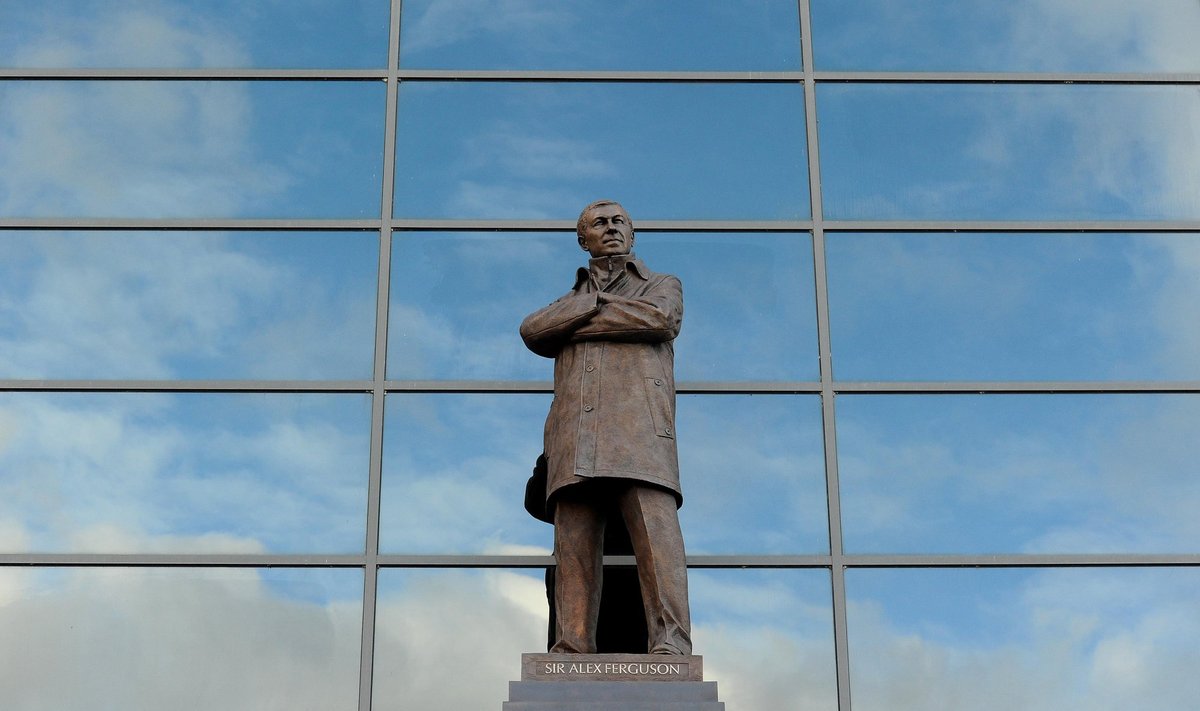 Alexo Fergusono statula