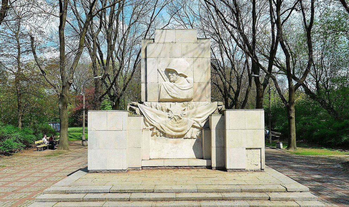 Памятник Благодарности Красной Армии в Варшаве