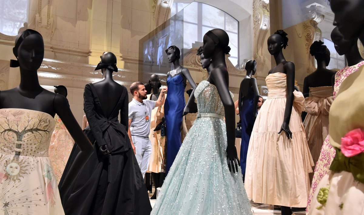„Dior“ mados namų paroda, skirta 70-ajai sukakčiai paminėti