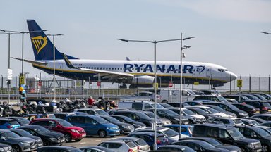 Skrydžiai stipriai vėluoja arba yra atšaukiami išvis: „Ryanair“ paaiškino, kas vyksta