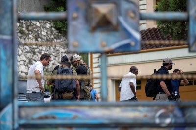FTB agentai apžiūri Jovenelio Moise rezidenciją Porto Prinse