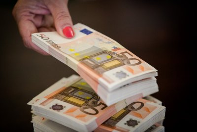 106 tūkst. eurų