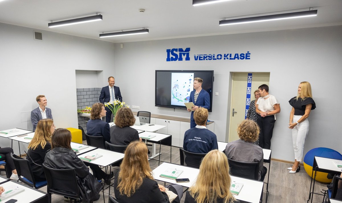 ISM atidarė savo klasę Vilniaus Vytauto Didžiojo gimnazijoje