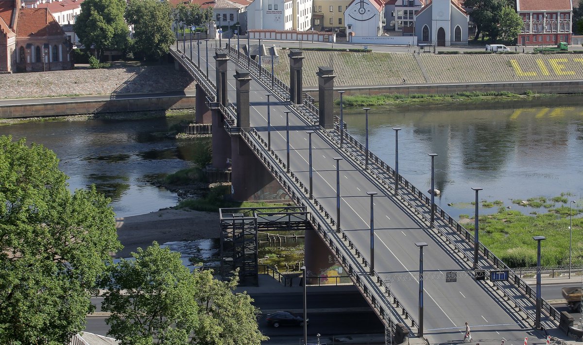 Uždarytas Vytauto didžiojo tiltas 