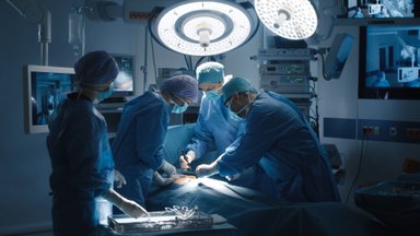 Kraujagyslių chirurgas: mitai apie operacijas trukdo žmonėms pasirūpinti savo sveikata