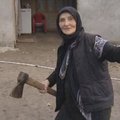Moteris iš Rusijos vilką įveikė plikomis rankomis ir kirviu