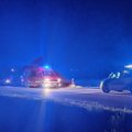 Vilniaus r. dėl į kelią iššokusios stirnos viena po kitos įvyko dvi avarijos, nukentėjo moteris