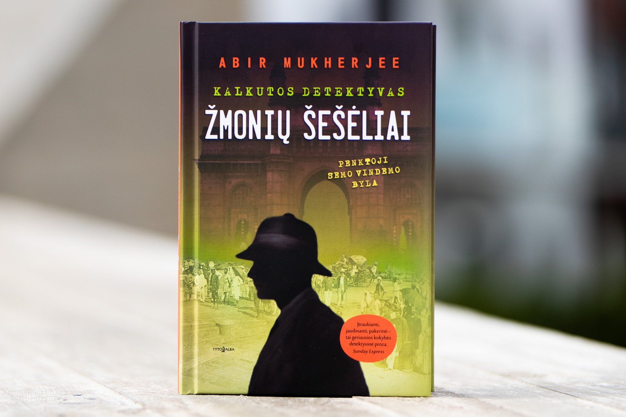 En ny bok i Calcutta Detective-serien, det beste fra Øst møter vest